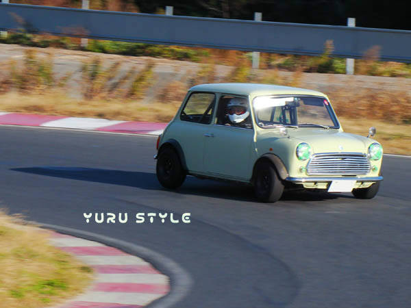 ヨシ!曲がるゾ!