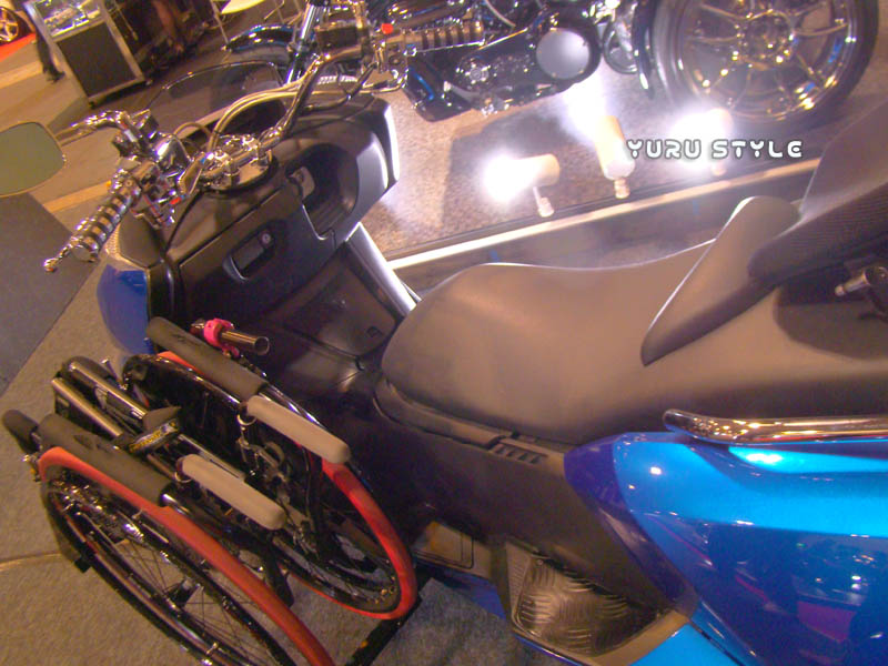 車椅子がくっついてるぅ!