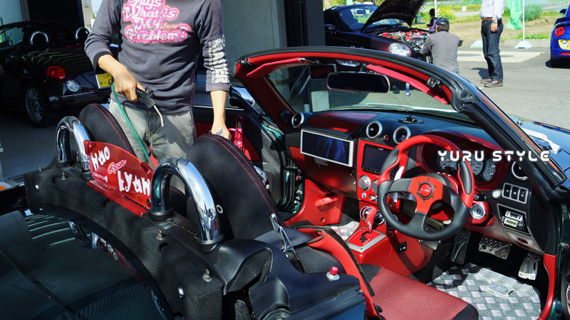 びっくりするくらいシートからホコリが出てくるんだよ